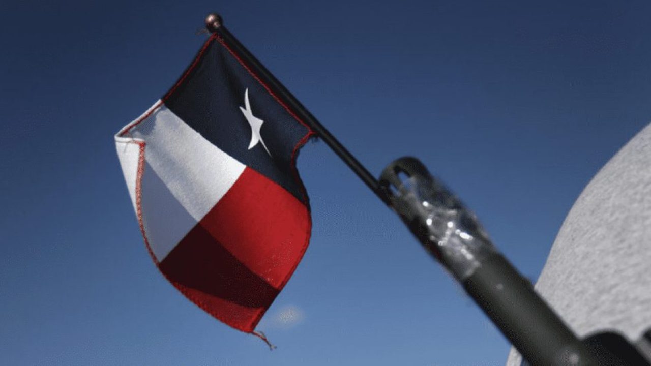 tx-flag-gun-1038x543